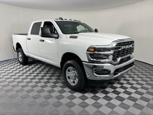 2026 RAM Ram 2500 RAM 2500 TRADESMAN CREW CAB 4X4 64 BOX