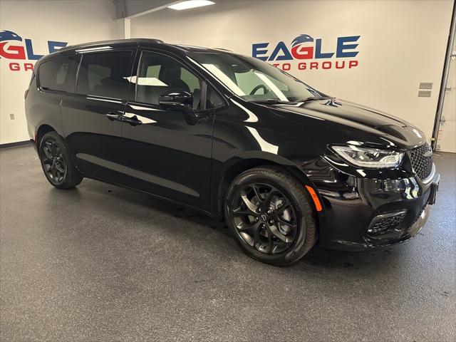 2026 Chrysler Pacifica PACIFICA SELECT AWD