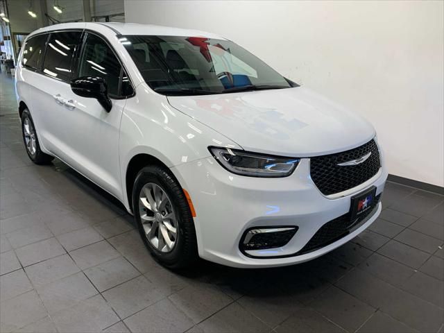 2026 Chrysler Pacifica PACIFICA SELECT AWD 2026 Chrysler Pacifica PACIFICA SELECT AWD