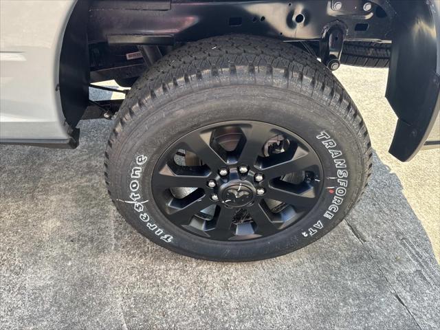 2026 RAM Ram 2500 RAM 2500 BLACK EXPRESS CREW CAB 4X4 64 BOX