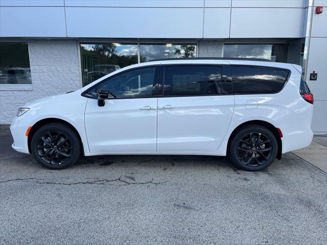 2026 Chrysler Pacifica PACIFICA SELECT AWD 2026 Chrysler Pacifica PACIFICA SELECT AWD