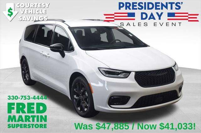 2026 Chrysler Pacifica PACIFICA SELECT