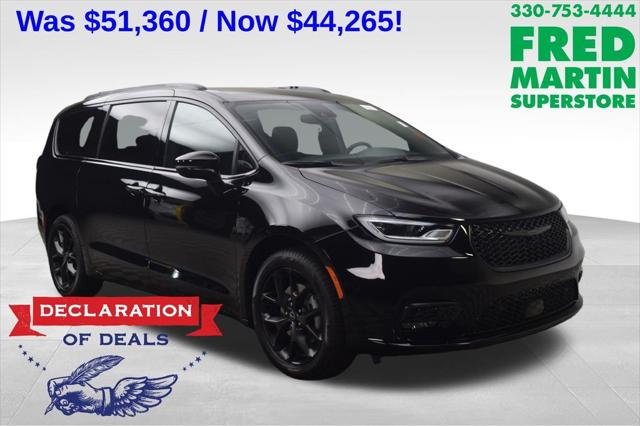 2026 Chrysler Pacifica PACIFICA SELECT AWD