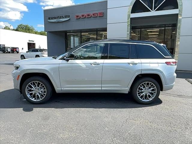 2025 Jeep Grand Cherokee GRAND CHEROKEE SUMMIT 4X4