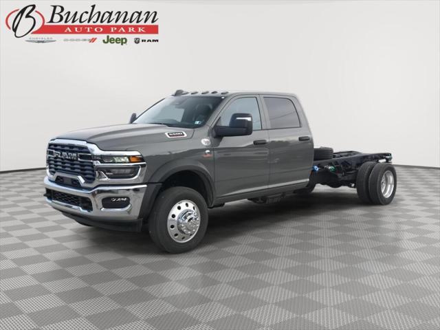 2026 RAM Ram 5500 Chassis Cab RAM 5500 TRADESMAN CHASSIS CREW CAB 4X4 84 CA