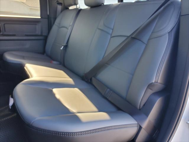 2026 Ram 2500 Tradesman Crew Cab 4x2 6'4" Box