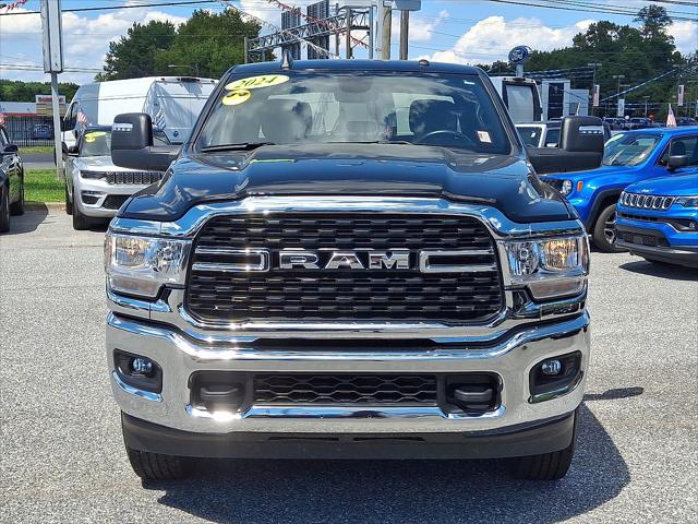 2024 RAM 2500 Big Horn Crew Cab 4x4 64 Box