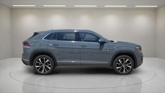 2026 Volkswagen Atlas Cross Sport SEL Premium R-Line