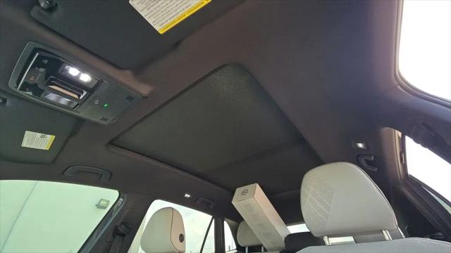 2026 Volkswagen Atlas Cross Sport SEL Premium R-Line