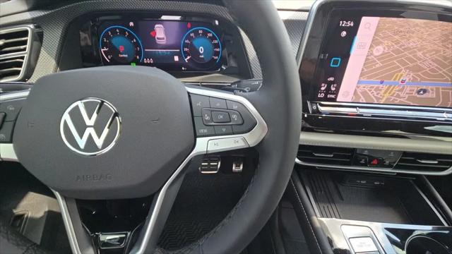 2026 Volkswagen Atlas Cross Sport SEL Premium R-Line
