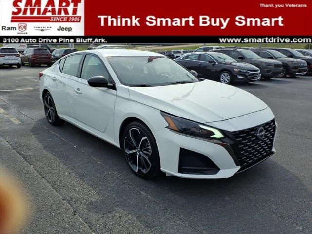 2023 Nissan Altima SR FWD