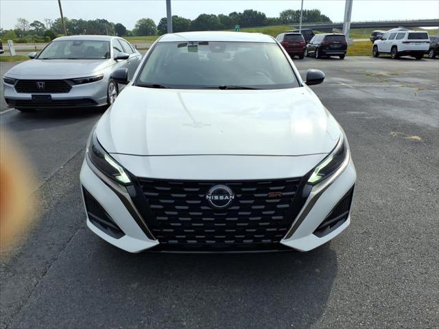 2023 Nissan Altima SR FWD