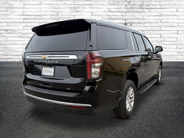 2022 Chevrolet Suburban 4WD LT