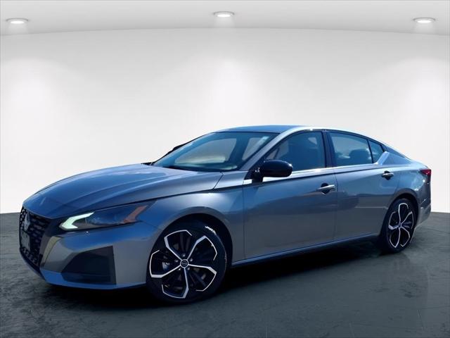 2023 Nissan Altima SR FWD