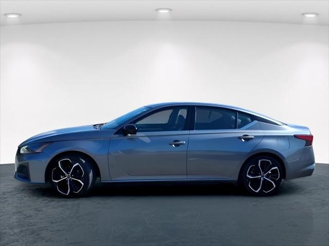 2023 Nissan Altima SR FWD