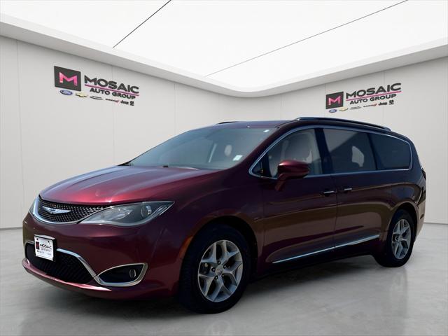 2017 Chrysler Pacifica Touring-L Plus 2017 Chrysler Pacifica Touring-L Plus