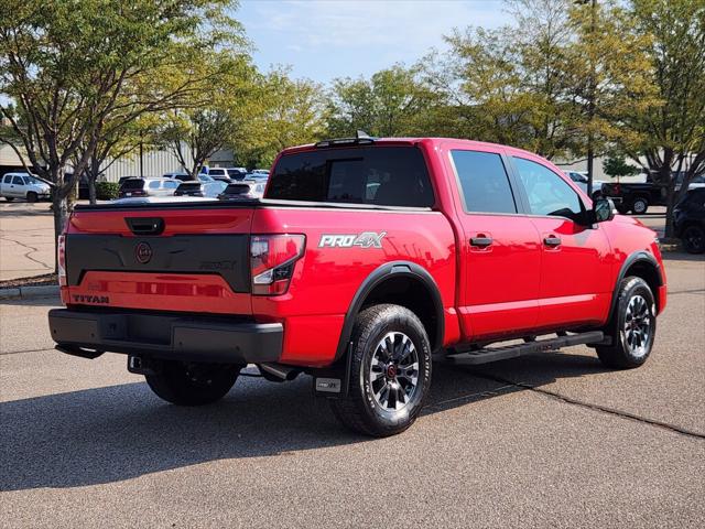2024 Nissan TITAN Crew Cab PRO-4X 4x4