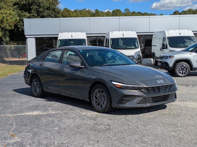 2024 Hyundai Elantra SEL 2024 Hyundai Elantra SEL