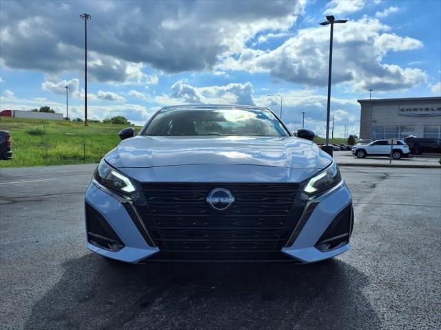 2023 Nissan Altima SR FWD 2023 Nissan Altima SR FWD