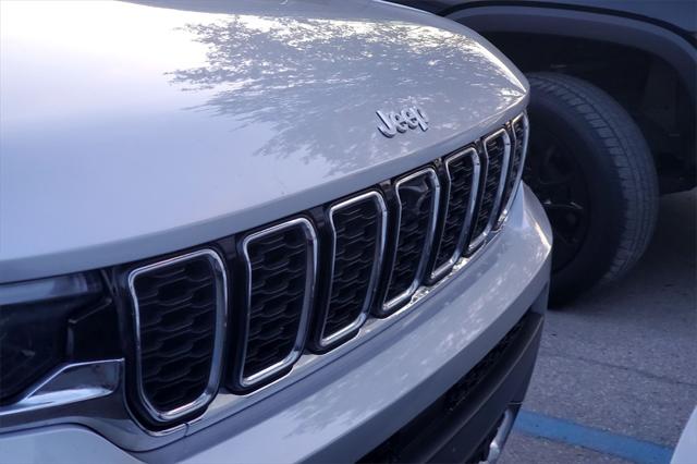 2024 Jeep Grand Cherokee L Limited 4x4