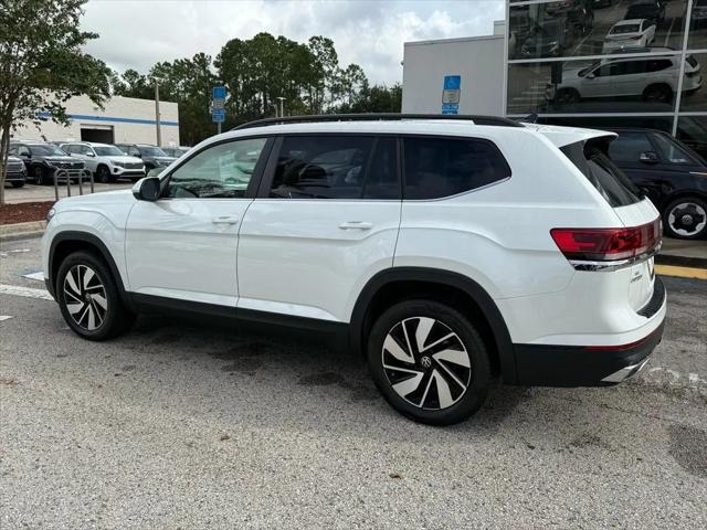 2026 Volkswagen Atlas SE with Technology