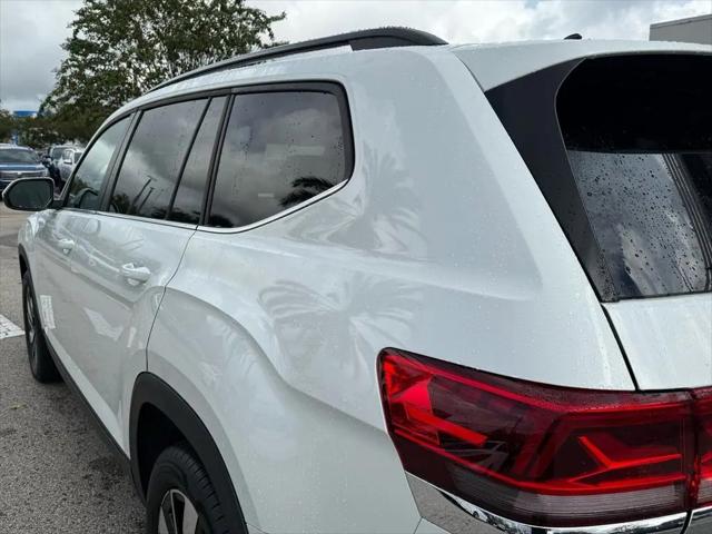 2026 Volkswagen Atlas SE with Technology