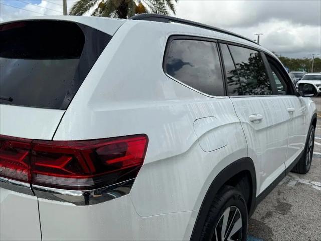 2026 Volkswagen Atlas SE with Technology