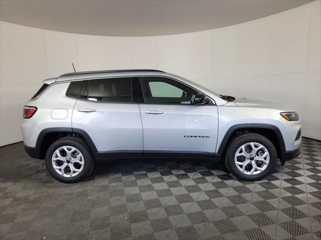 2025 Jeep Compass COMPASS LATITUDE 4X4 2025 Jeep Compass COMPASS LATITUDE 4X4