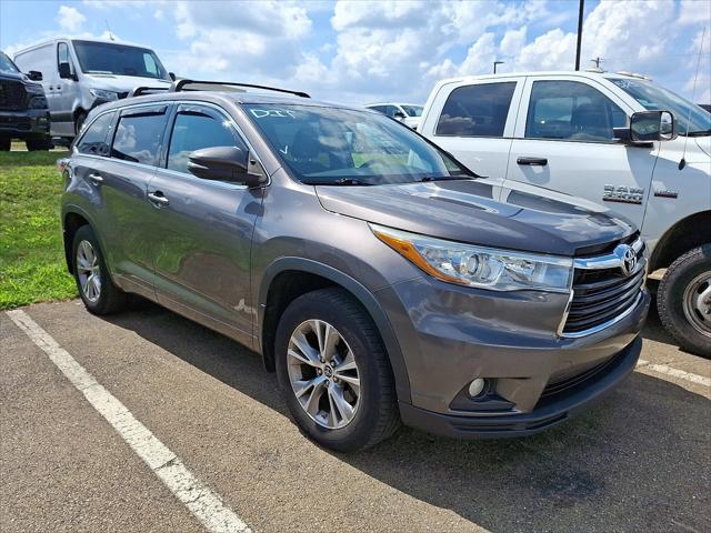 2016 Toyota Highlander LE Plus V6