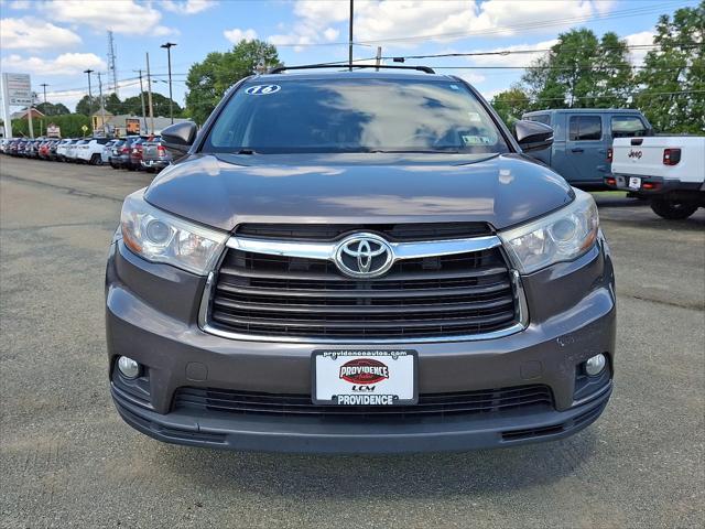 2016 Toyota Highlander LE Plus V6 2016 Toyota Highlander LE Plus V6