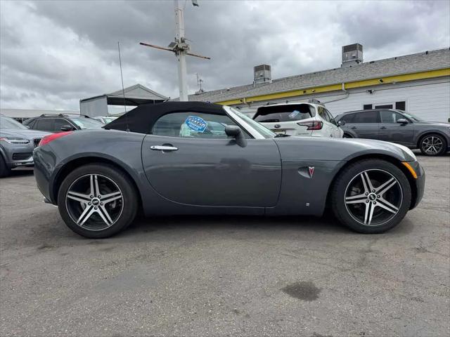 2009 Pontiac Solstice Base