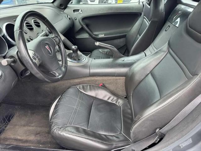 2009 Pontiac Solstice Base