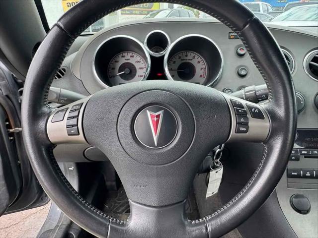 2009 Pontiac Solstice Base