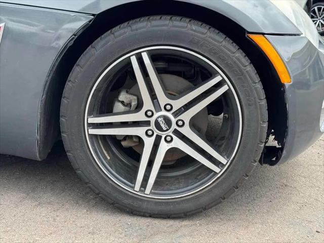 2009 Pontiac Solstice Base