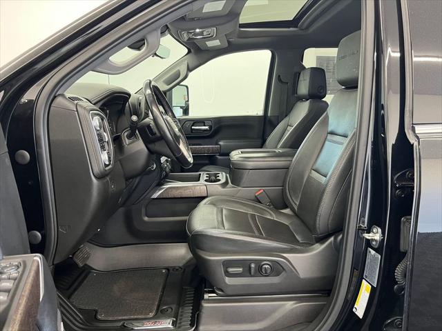 2022 GMC Sierra 2500HD 4WD Crew Cab Long Bed Denali