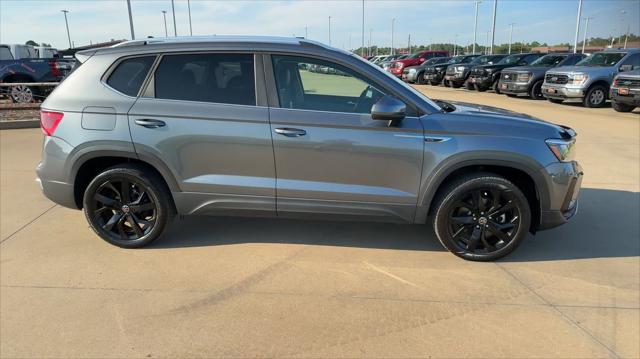 2023 Volkswagen Taos 1.5T SE 2023 Volkswagen Taos 1.5T SE