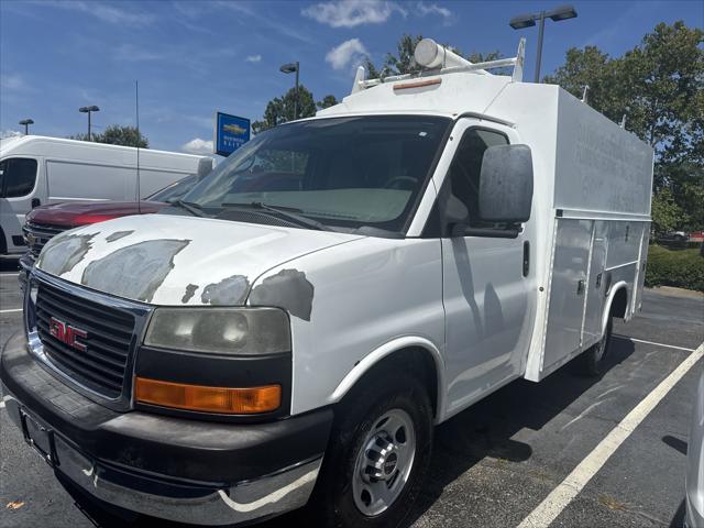 2011 GMC Savana Cutaway Work Van