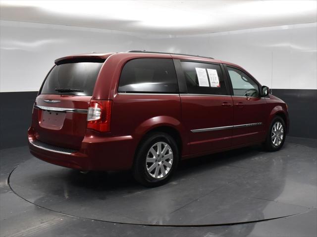 2016 Chrysler Town and Country Touring