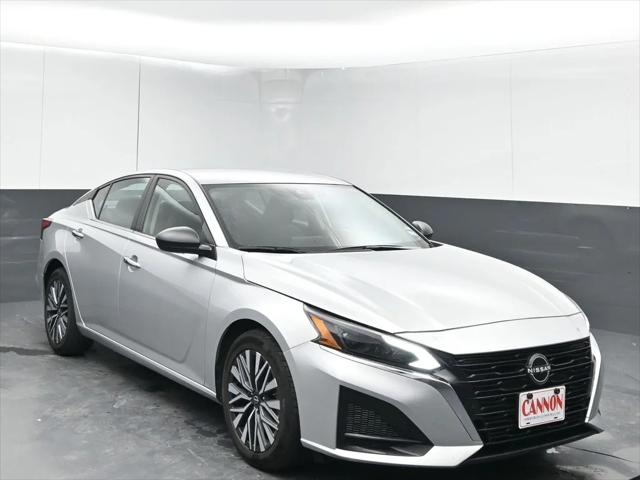 2024 Nissan Altima SV FWD