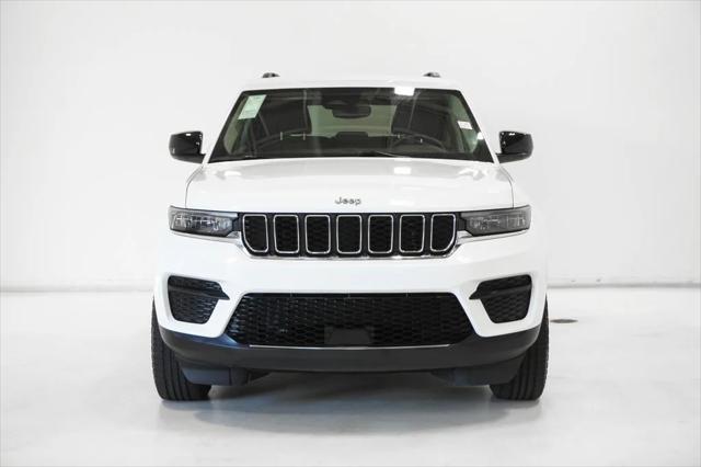 2022 Jeep Grand Cherokee Laredo 4x4