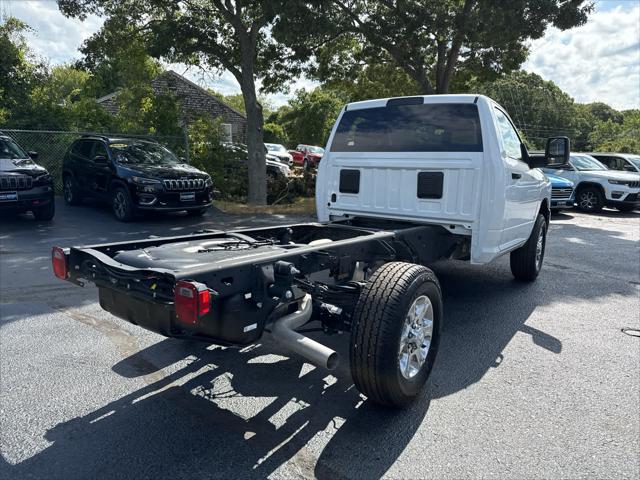 2025 RAM 3500 Chassis Tradesman/Big Horn