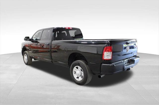 2021 RAM 3500 Tradesman Crew Cab 4x4 8 Box