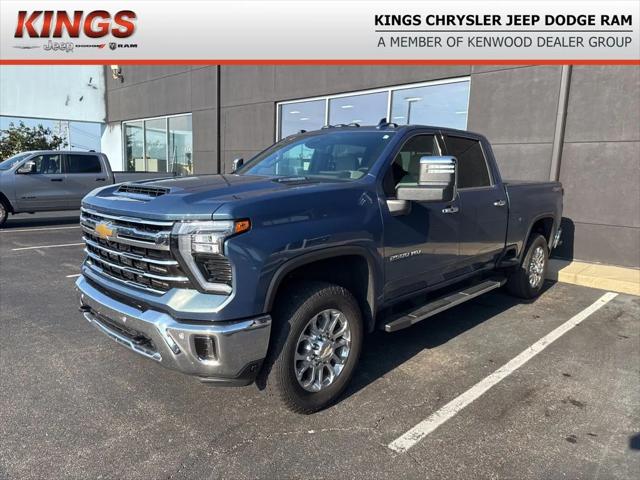 2025 Chevrolet Silverado 2500HD 4WD Crew Cab Standard Bed LTZ