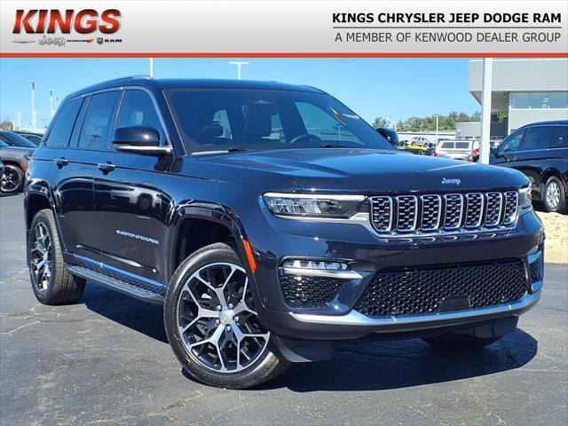 2022 Jeep Grand Cherokee 4xe Summit Reserve 4x4 2022 Jeep Grand Cherokee 4xe Summit Reserve 4x4