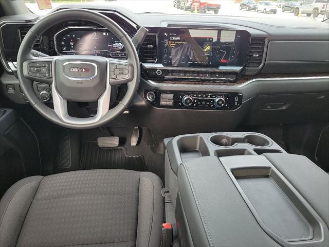 2025 GMC Sierra 1500 4WD Double Cab Standard Box SLE