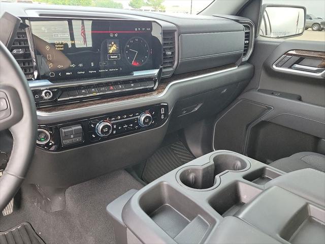 2025 GMC Sierra 1500 4WD Double Cab Standard Box SLE