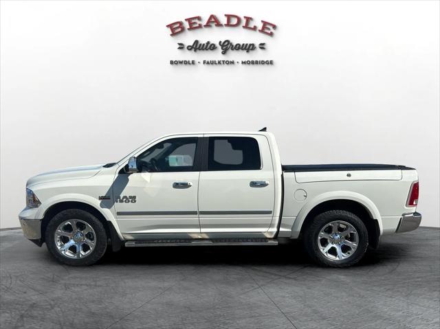 2017 RAM 1500 Laramie Crew Cab 4x4 57 Box 2017 RAM 1500 Laramie Crew Cab 4x4 57 Box