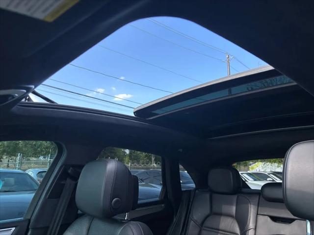 2017 Porsche Macan Turbo