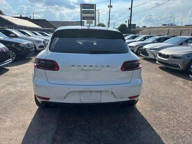 2017 Porsche Macan Turbo