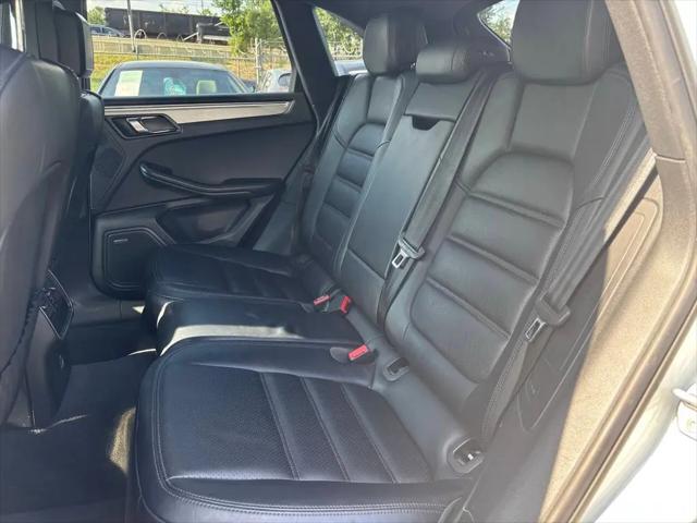 2017 Porsche Macan Turbo
